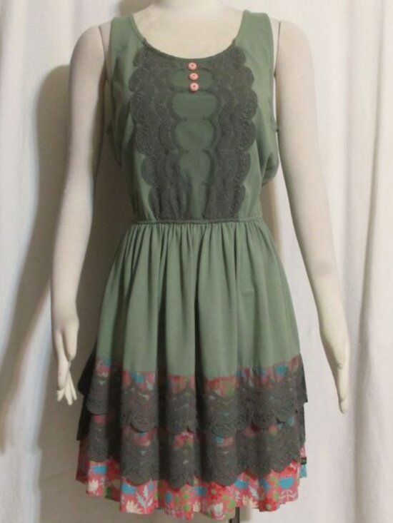 Matilda Jane Dresses & Skirts - NEW Womens Ladies MATILDA JANE Olive Pink Floral Tiered Knee Dress L Orig $85